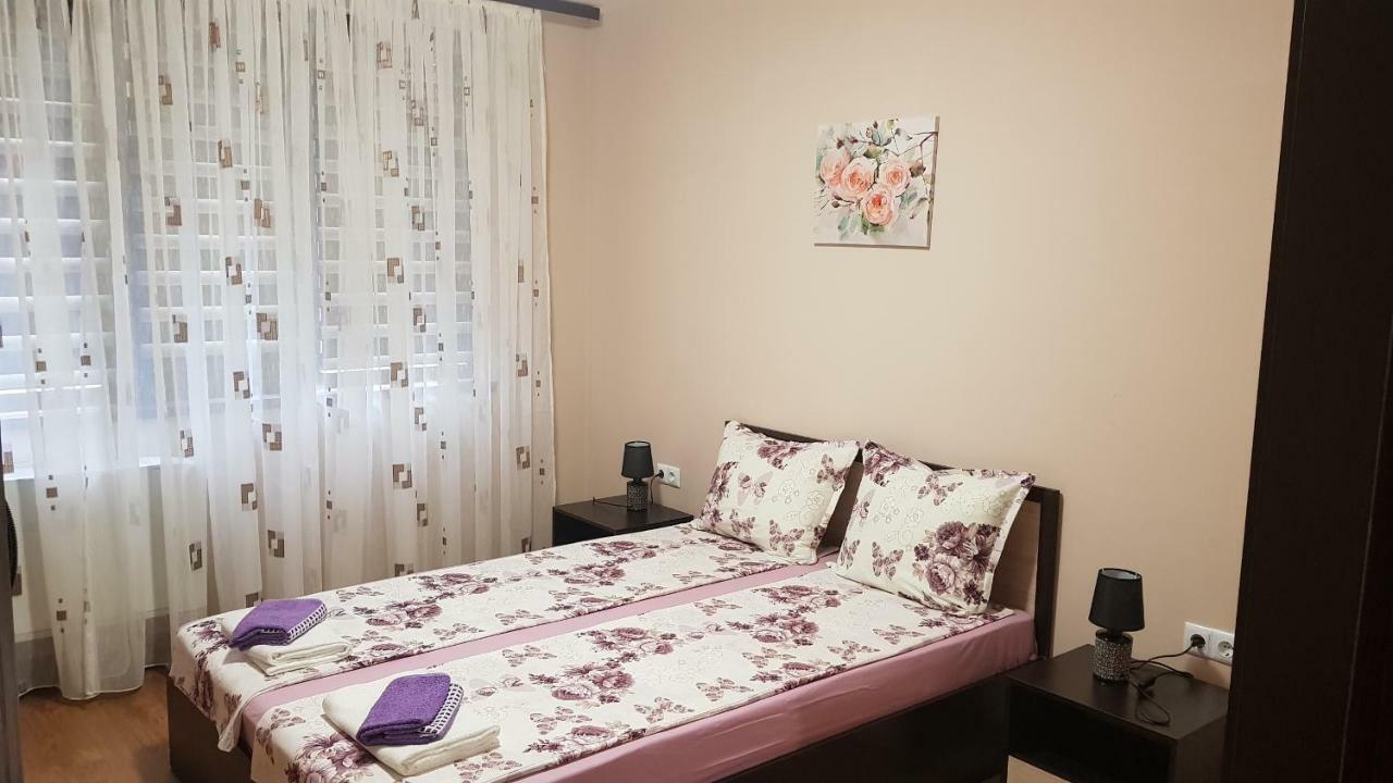 Studio Kamelia Kazanlak Luaran gambar